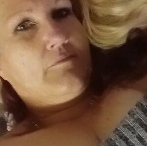 Meet your Posher, Dena